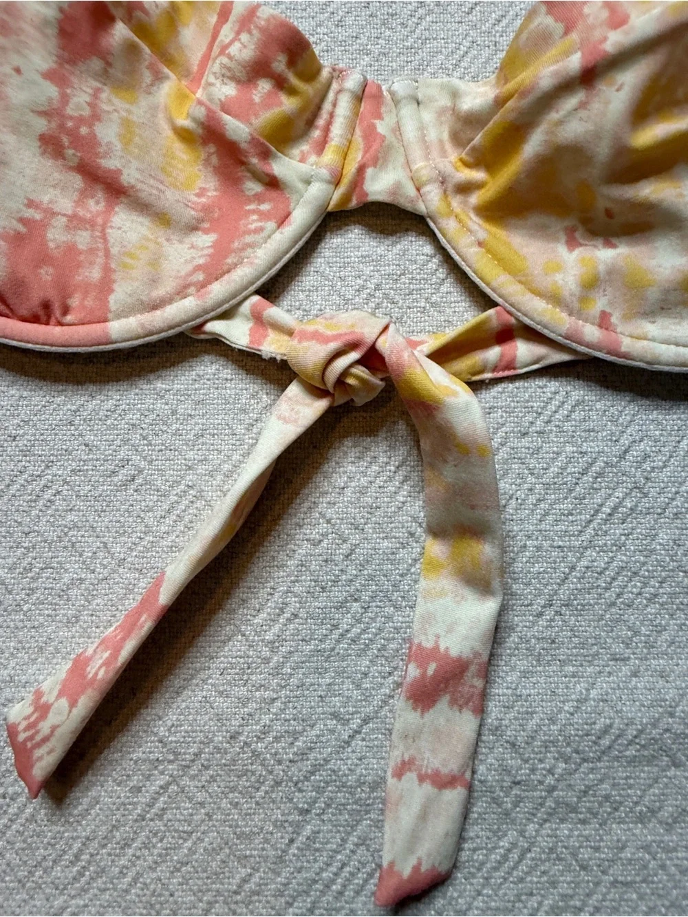 Monday Swimwear Sorrento Bikini Top L Pastel Yellow & Pink Beach Swim Vacation